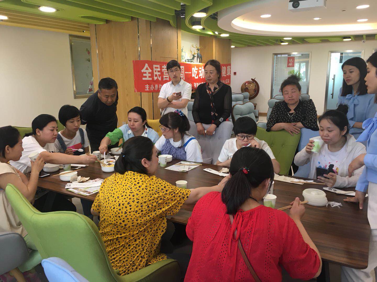 黑龙江省|全民营养周完美收官成功举办全省专家集会大型义诊咨询与现场互动式健康运动指导活动